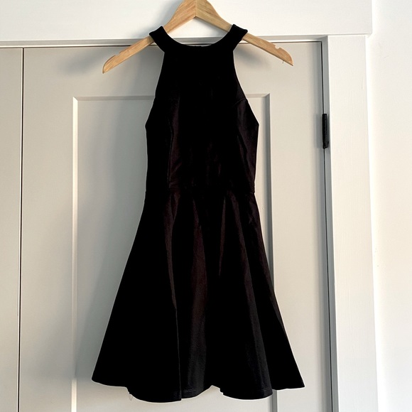 Little black dress - Picture 1 of 5